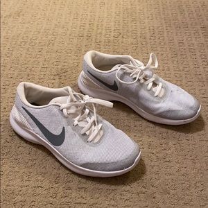 Nike Tennis shoes
